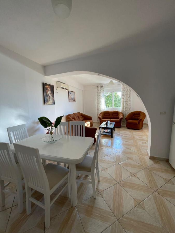 Villa Eden Breeze 2 Bedroom Apartment Sarandë Buitenkant foto